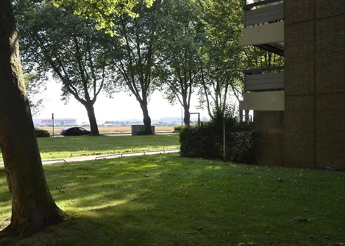 Апартаменты Cologne-weiden